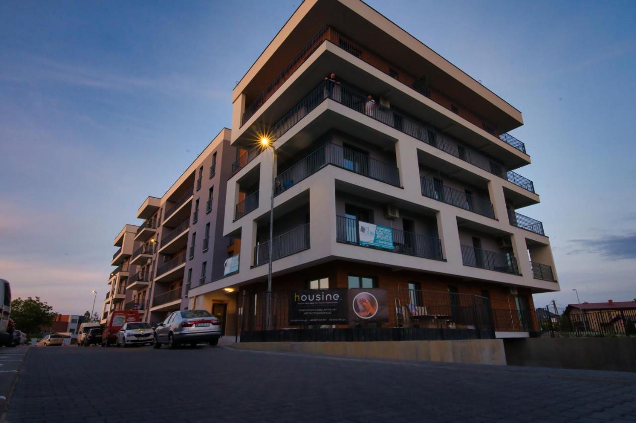 Timi By Housine Apartment Zator